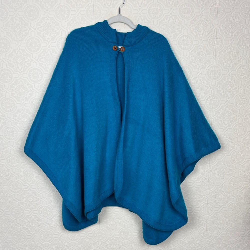 Sisandina Craft 100% Wool Knit Cape Poncho Teal Blue Button Ecuador‎ Handmade